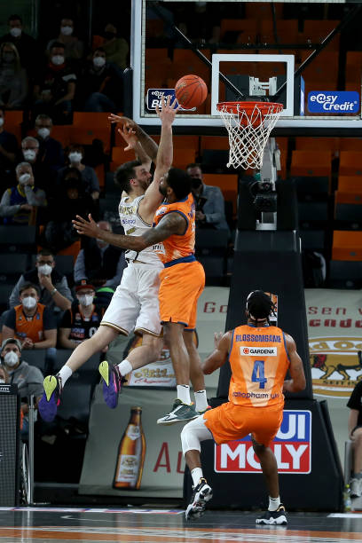 更是一次全 更是一次全